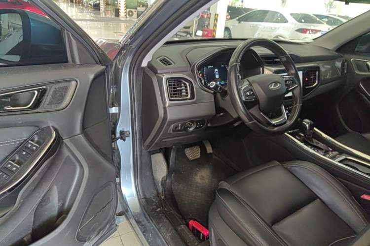 Used Chery Tiggo 8 2018 1.5 TCI Automatic Prestige 7-Seater Driver Seat