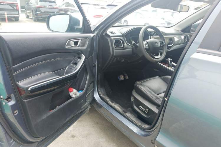 Used Chery Tiggo 8 2018 1.5 TCI Automatic Luxury Model 5 Seats Driver Seat