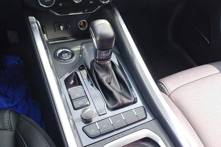 Used Chery Tiggo 8 2018 1.5 TCI Automatic Luxury Model 5 Seats Gear Lever