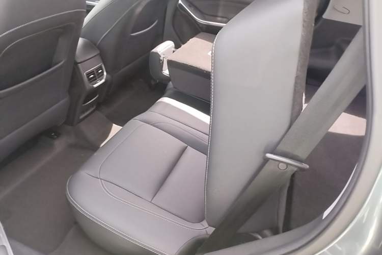 Used Chery Tiggo 8 2018 1.5 TCI Automatic Luxury Model 5 Seats Left Rear Seat