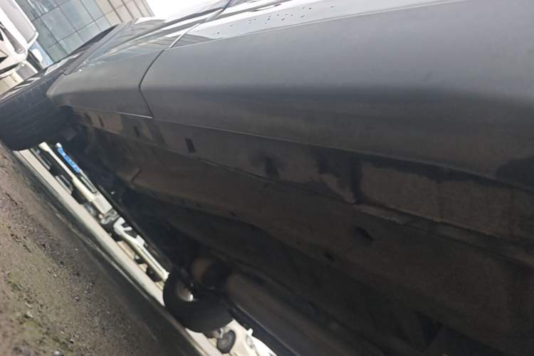 Used Chery Tiggo 8 2018 1.5 TCI Automatic Prestige 7-Seater Left Side Sill