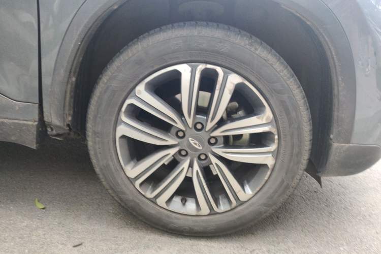 Used Chery Tiggo 8 2018 1.5 TCI Automatic Luxury 7-Seater Right Front Wheel Hub
