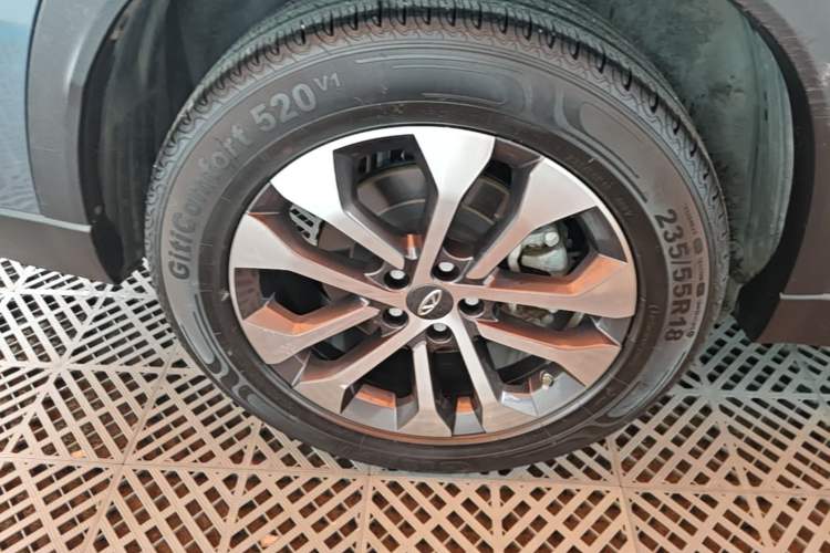 Used Chery Tiggo 8 2018 1.5 TCI Automatic Prestige 5-Seater Right Rear Wheel Hub