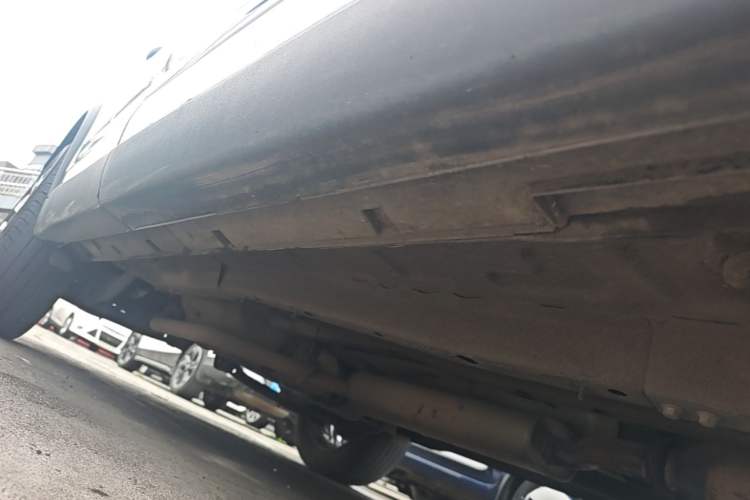 Used Chery Tiggo 8 2018 1.5 TCI Automatic Prestige 7-Seater Right Side Sill