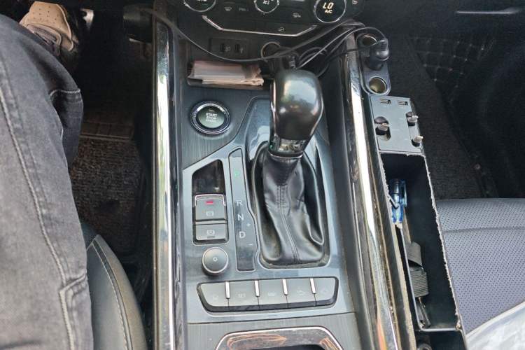 Used Chery Tiggo 8 2018 1.5 TCI Automatic Flagship Model 5-Seater Gear Lever