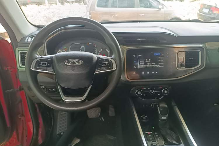 Used Chery Tiggo 8 2018 1.5 TCI Automatic Luxury 7-Seater Center Console