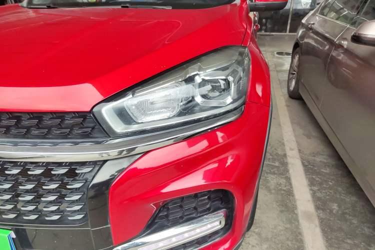 Used Chery Tiggo 8 2018 1.5 TCI Automatic Luxury Model 5 Seats Left Front Headlight