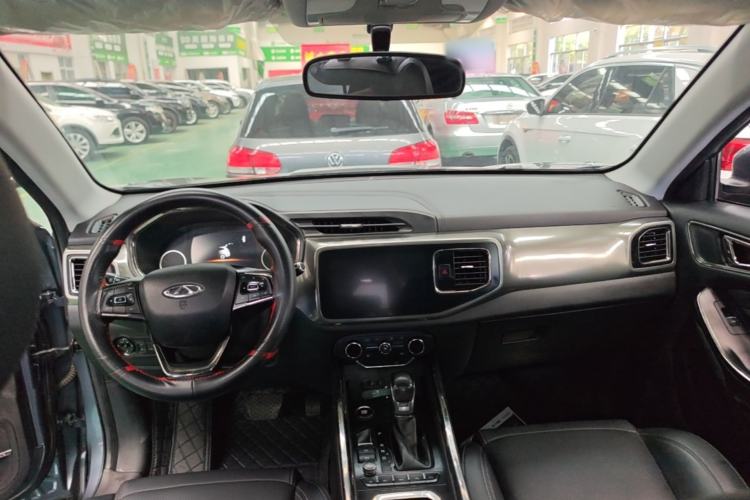 Used Chery Tiggo 8 2018 1.5 TCI Automatic Prestige 7-Seater Center Console
