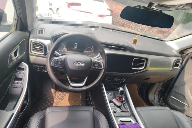 Used Chery Tiggo 8 2018 1.5 TCI Automatic Luxury Model 5 Seats Center Console