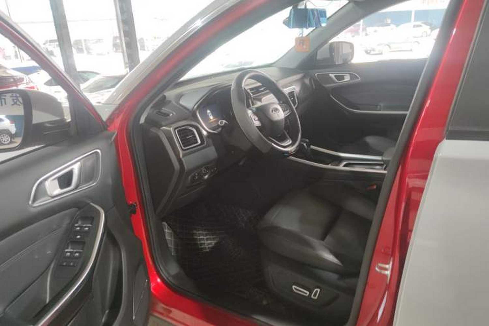 Used Chery Tiggo 8 2018 1.5 TCI Automatic Luxury Model 5 Seats Interior 4