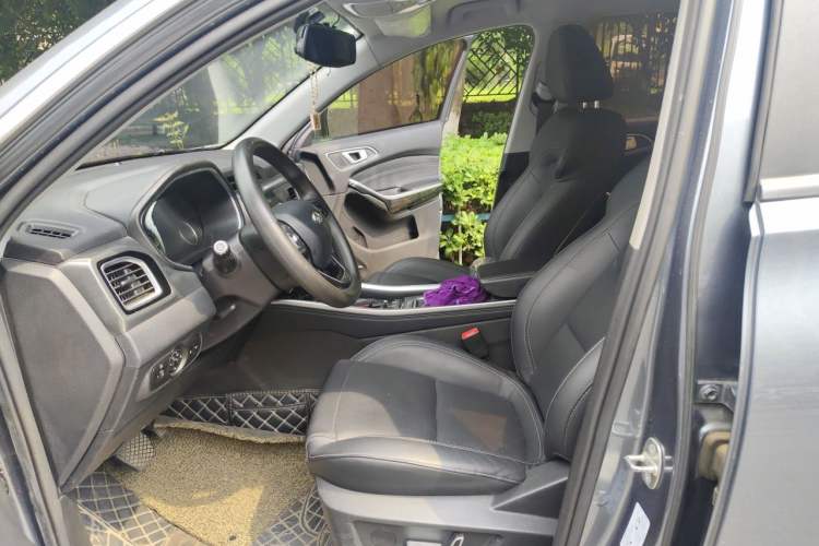 Used Chery Tiggo 8 2018 1.5 TCI Automatic Luxury Model 5 Seats Left Front Seat