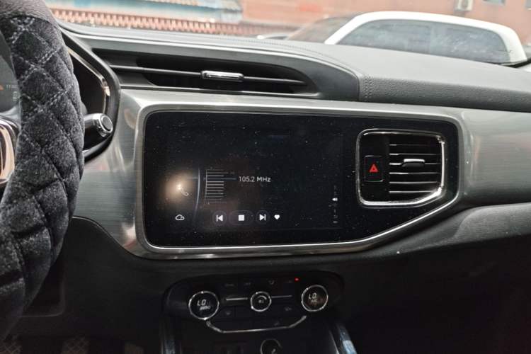 Used Chery Tiggo 8 2018 1.5 TCI Manual Prestige 7-Seater Audio And AC Panel