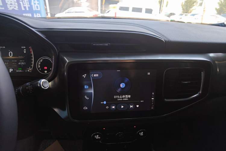 Used Chery Tiggo 8 2018 1.5 TCI Automatic Prestige 5-Seater Audio And AC Panel