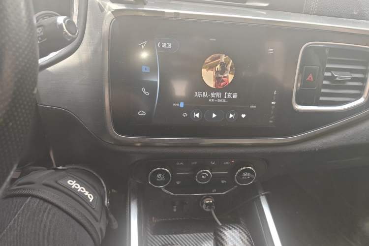 Used Chery Tiggo 8 2018 1.5 TCI Automatic Luxury 7-Seater Audio And AC Panel