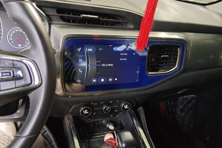 Used Chery Tiggo 8 2018 1.5 TCI Automatic Prestige 5-Seater Audio And AC Panel