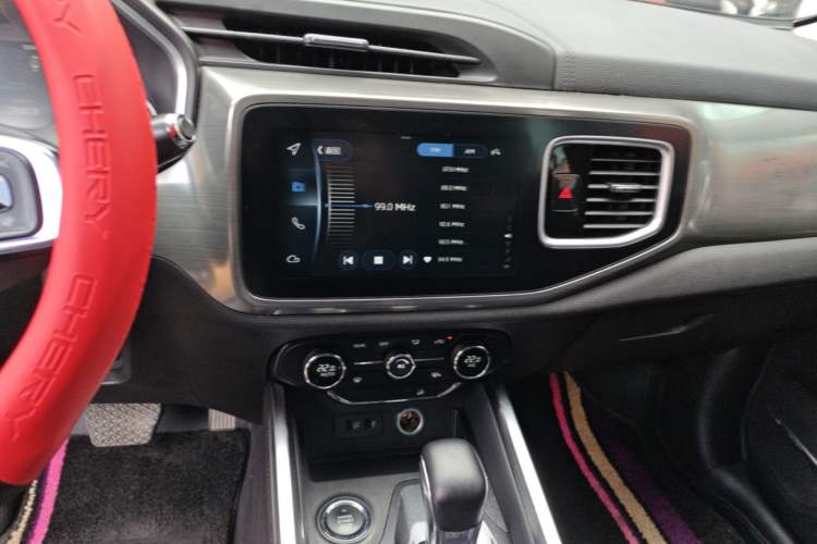 Used Chery Tiggo 8 2018 1.5 TCI Automatic Luxury 7-Seater Audio And AC Panel