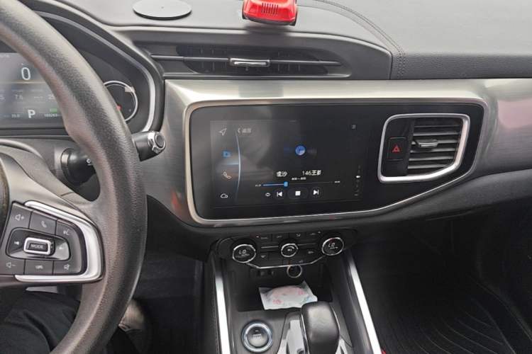Used Chery Tiggo 8 2018 1.5 TCI Automatic Luxury 7-Seater Audio And AC Panel