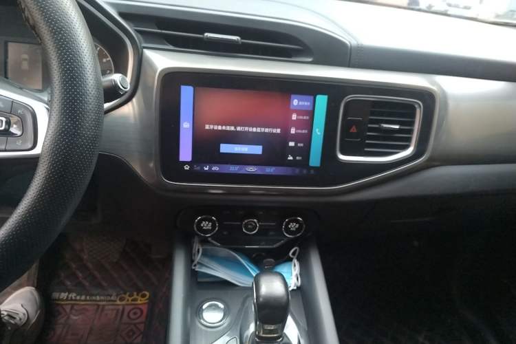 Used Chery Tiggo 8 2018 1.5 TCI Automatic Exclusive Edition 5-seater Audio And AC Panel