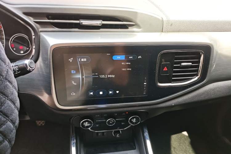 Used Chery Tiggo 8 2018 1.5 TCI Manual Prestige 7-Seater Audio And AC Panel