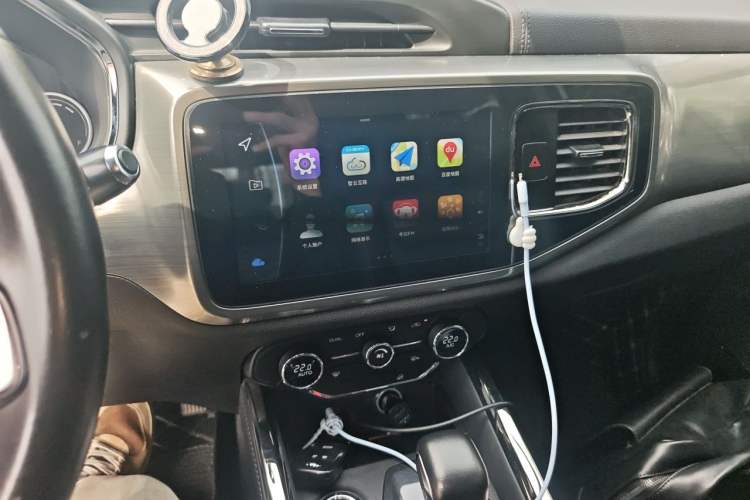 Used Chery Tiggo 8 2018 1.5 TCI Automatic Prestige 5-Seater Audio And AC Panel