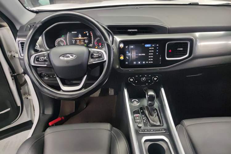Used Chery Tiggo 8 2018 1.5 TCI Automatic Luxury 7-Seater Audio And AC Panel