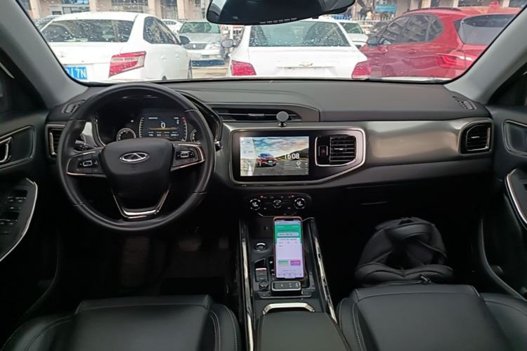 Used Chery Tiggo 8 2018 1.5 TCI Automatic Prestige 5-Seater Center Console
