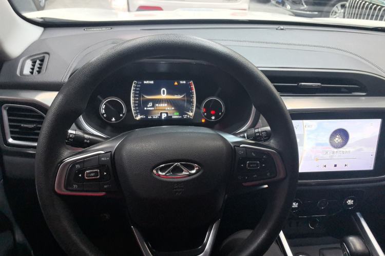 Used Chery Tiggo 8 2018 1.5 TCI Automatic Luxury 7-Seater Center Console
