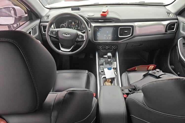 Used Chery Tiggo 8 2018 1.5 TCI Automatic Luxury 7-Seater Center Console