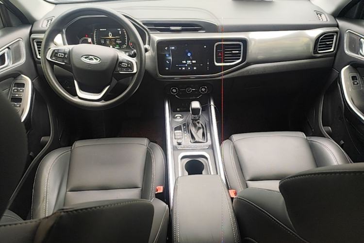 Used Chery Tiggo 8 2018 1.5 TCI Automatic Luxury Model 5 Seats Center Console