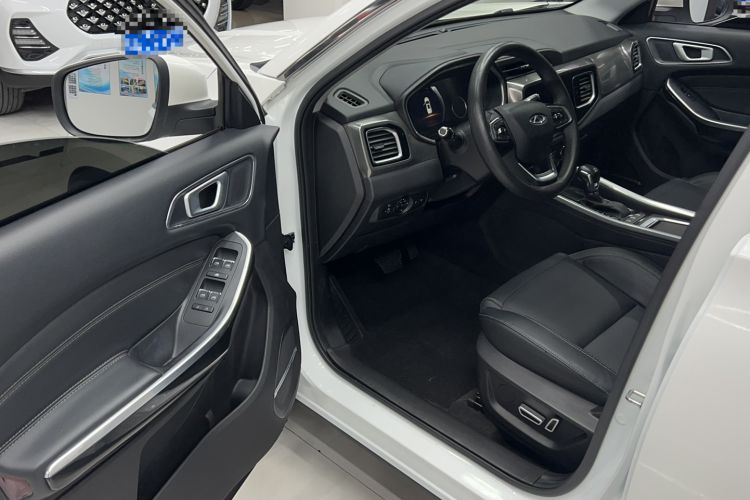 Used Chery Tiggo 8 2018 1.5 TCI Automatic Luxury Model 5 Seats Driver Seat