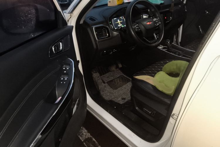 Used Chery Tiggo 8 2018 1.5 TCI Automatic Prestige 7-Seater Driver Seat