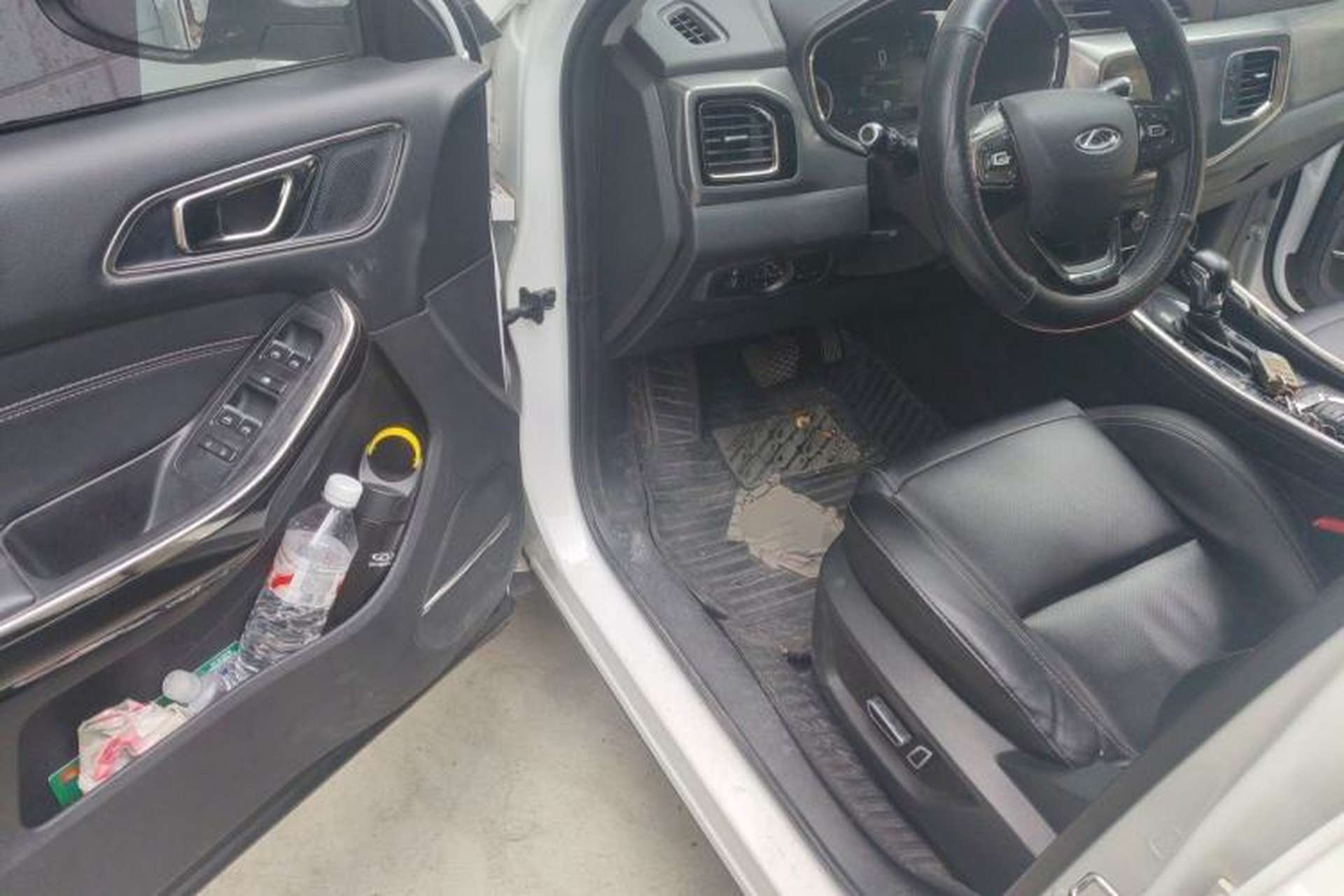 Used Chery Tiggo 8 2018 1.5 TCI Automatic Prestige 7-Seater Driver Seat