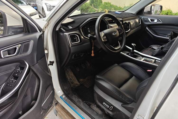 Used Chery Tiggo 8 2018 1.5 TCI Manual Luxury 5-Seater Driver Seat