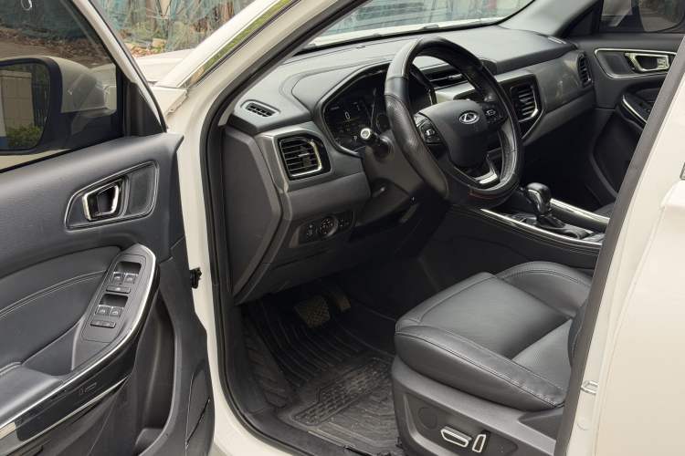 Used Chery Tiggo 8 2018 1.5 TCI Automatic Prestige 7-Seater Driver Seat