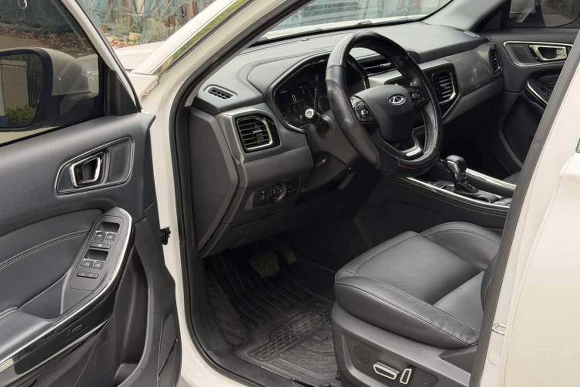 Used Chery Tiggo 8 2018 1.5 TCI Automatic Prestige 7-Seater Driver Seat