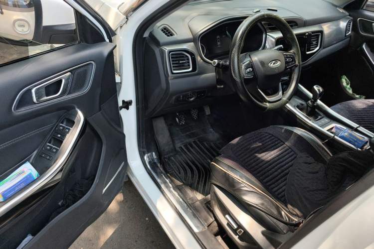 Used Chery Tiggo 8 2018 1.5 TCI Manual Luxury 5-Seater Driver Seat