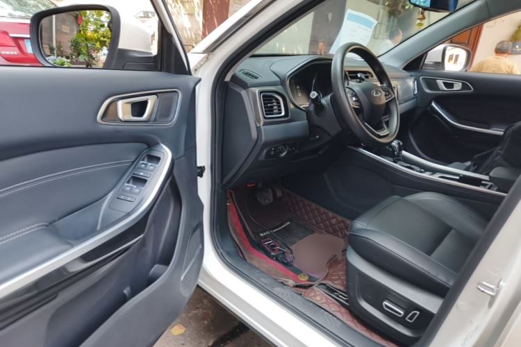 Used Chery Tiggo 8 2018 1.5 TCI Automatic Luxury Model 5 Seats Driver Seat