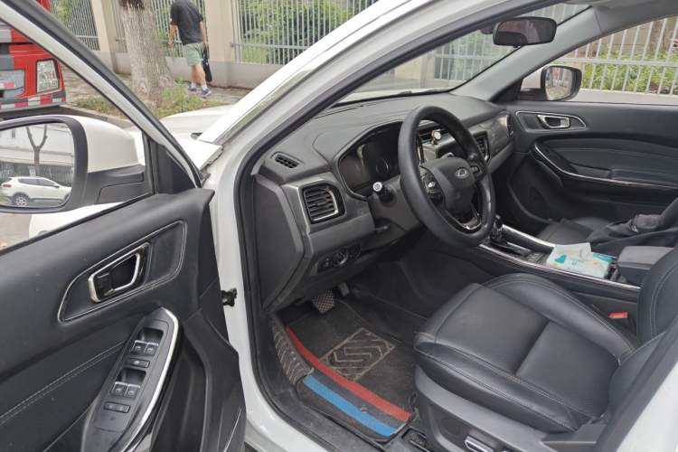 Used Chery Tiggo 8 2018 1.5 TCI Automatic Prestige 7-Seater Driver Seat