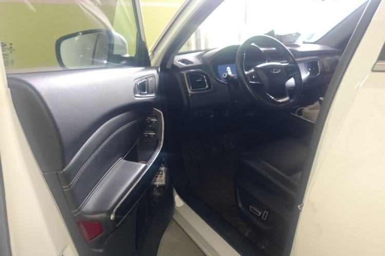 Used Chery Tiggo 8 2018 1.5 TCI Manual Prestige 7-Seater Driver Seat