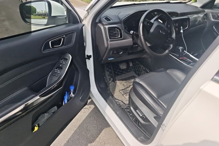 Used Chery Tiggo 8 2018 1.5 TCI Automatic Prestige 5-Seater Driver Seat