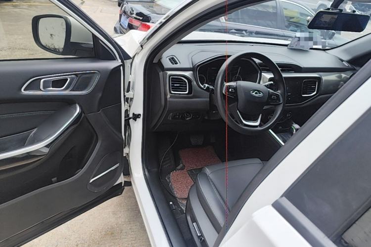 Used Chery Tiggo 8 2018 1.5 TCI Automatic Luxury Model 5 Seats Driver Seat
