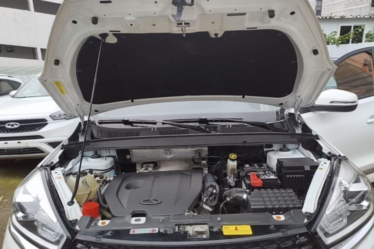 Used Chery Tiggo 8 2018 1.5 TCI Manual Luxury 5-Seater Engine Bay
