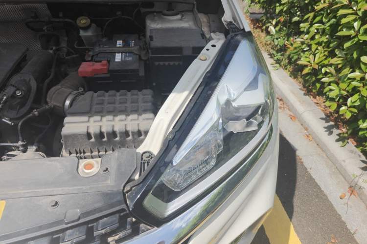 Used Chery Tiggo 8 2018 1.5 TCI Manual Luxury 7-Seater Engine Bay Left