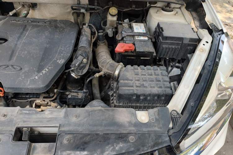 Used Chery Tiggo 8 2018 1.5 TCI Manual Luxury 5-Seater Engine Bay Left