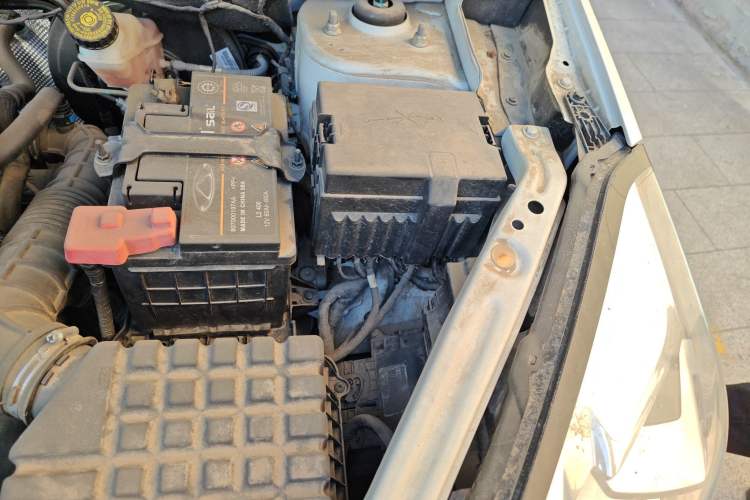 Used Chery Tiggo 8 2018 1.5 TCI Manual Special Edition 5-seater Engine Bay Left