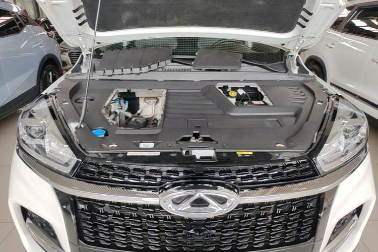 Used Chery Tiggo 8 2018 1.5 TCI Automatic Exclusive Edition 7-Seater Engine Bay