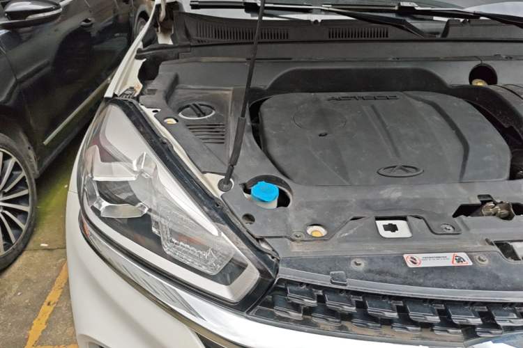 Used Chery Tiggo 8 2018 1.5 TCI Manual Prestige 7-Seater Engine Bay Right