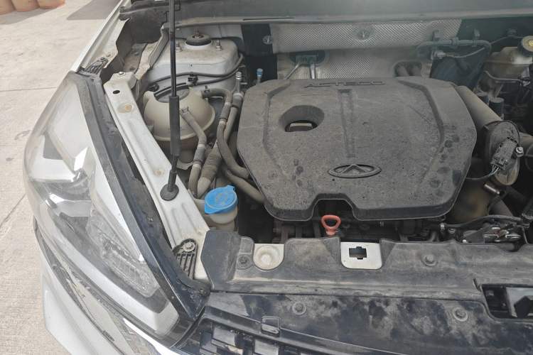 Used Chery Tiggo 8 2018 1.5 TCI Automatic Luxury 7-Seater Engine Bay Right