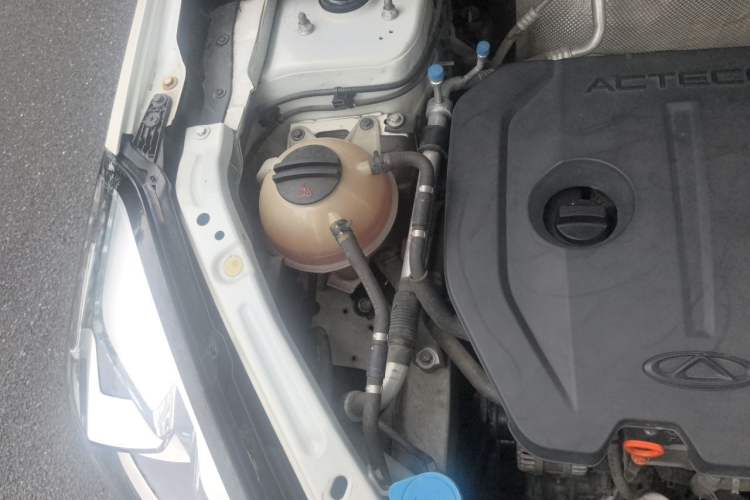 Used Chery Tiggo 8 2018 1.5 TCI Automatic Luxury Model 5 Seats Engine Bay Right