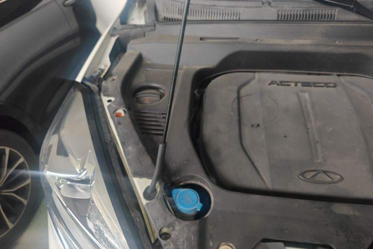 Used Chery Tiggo 8 2018 1.5 TCI Manual Prestige 7-Seater Engine Bay Right